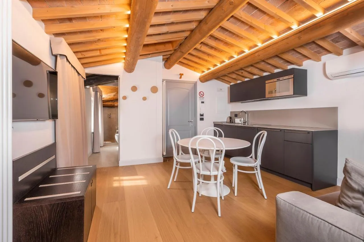 Verona Cathedral Apartments