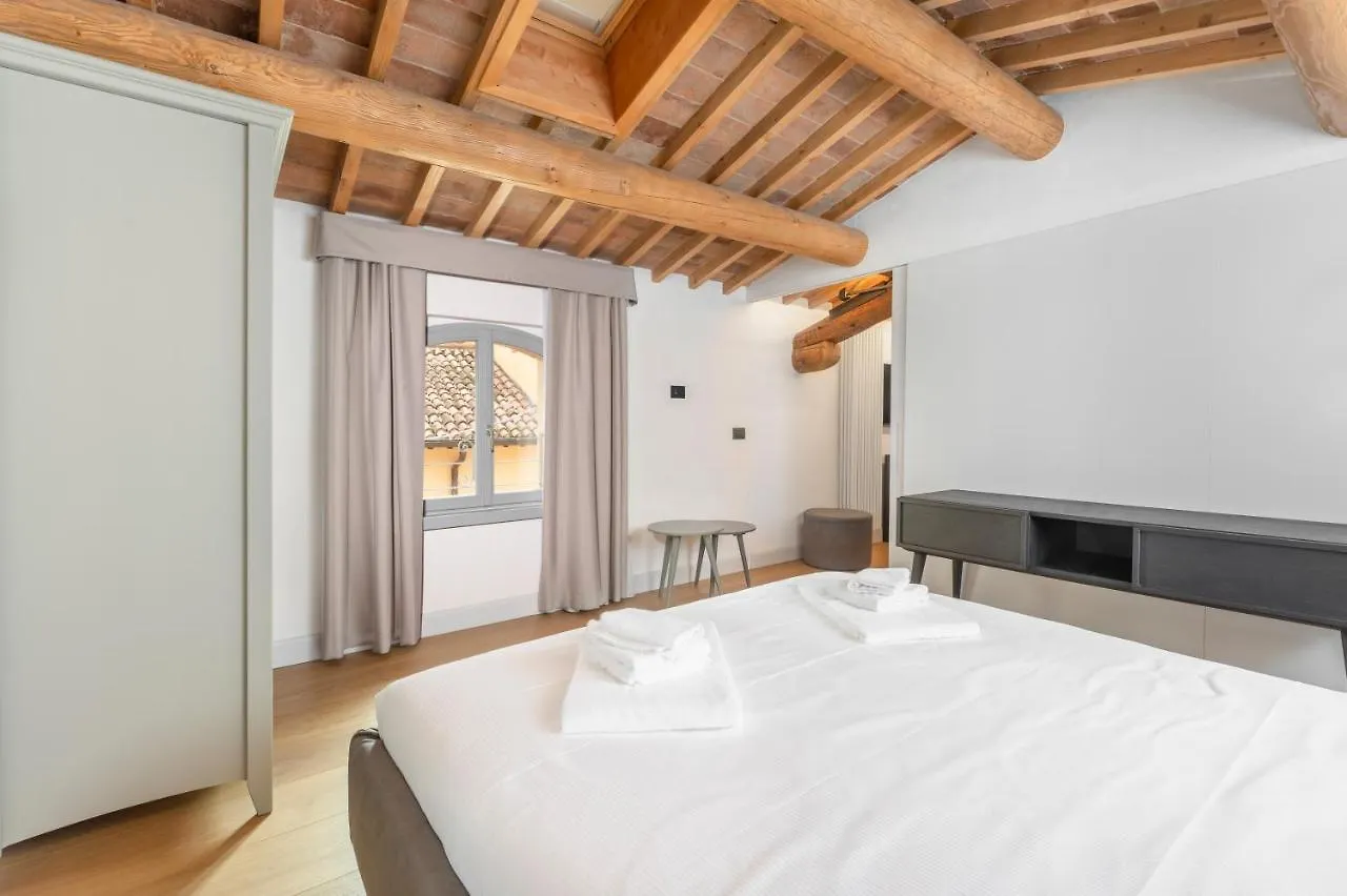 Verona Cathedral Apartments