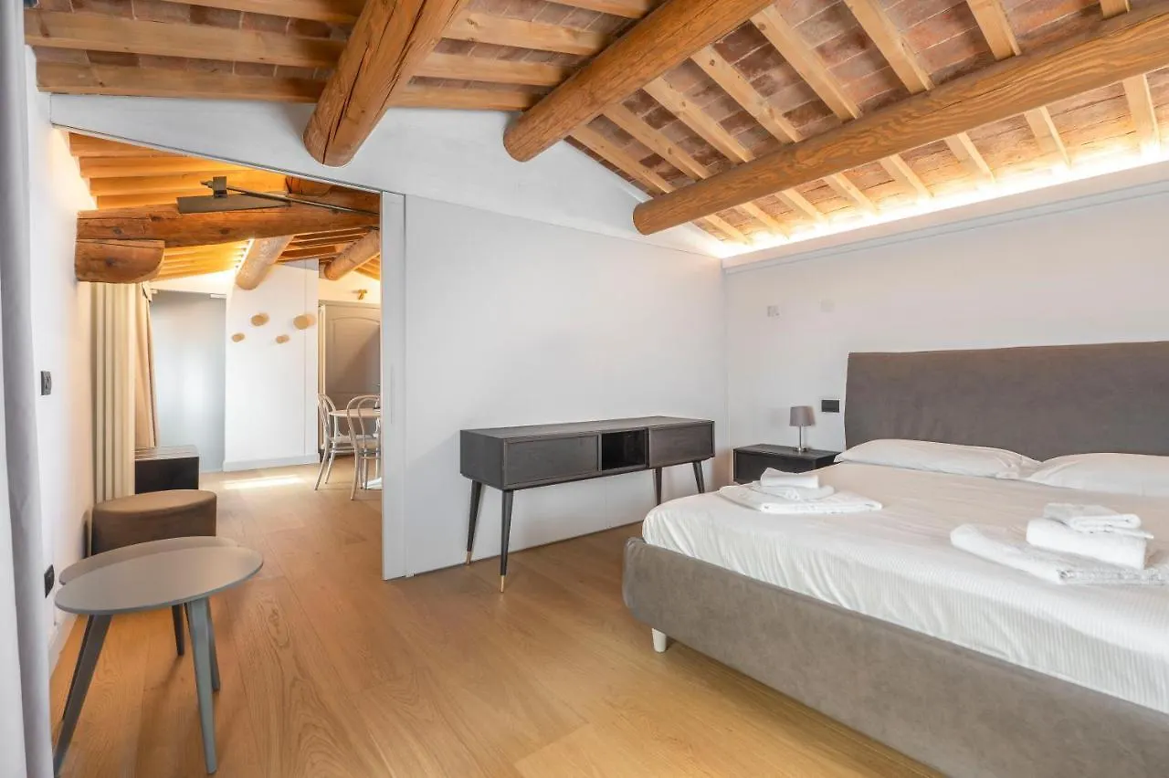 Verona Cathedral Apartments