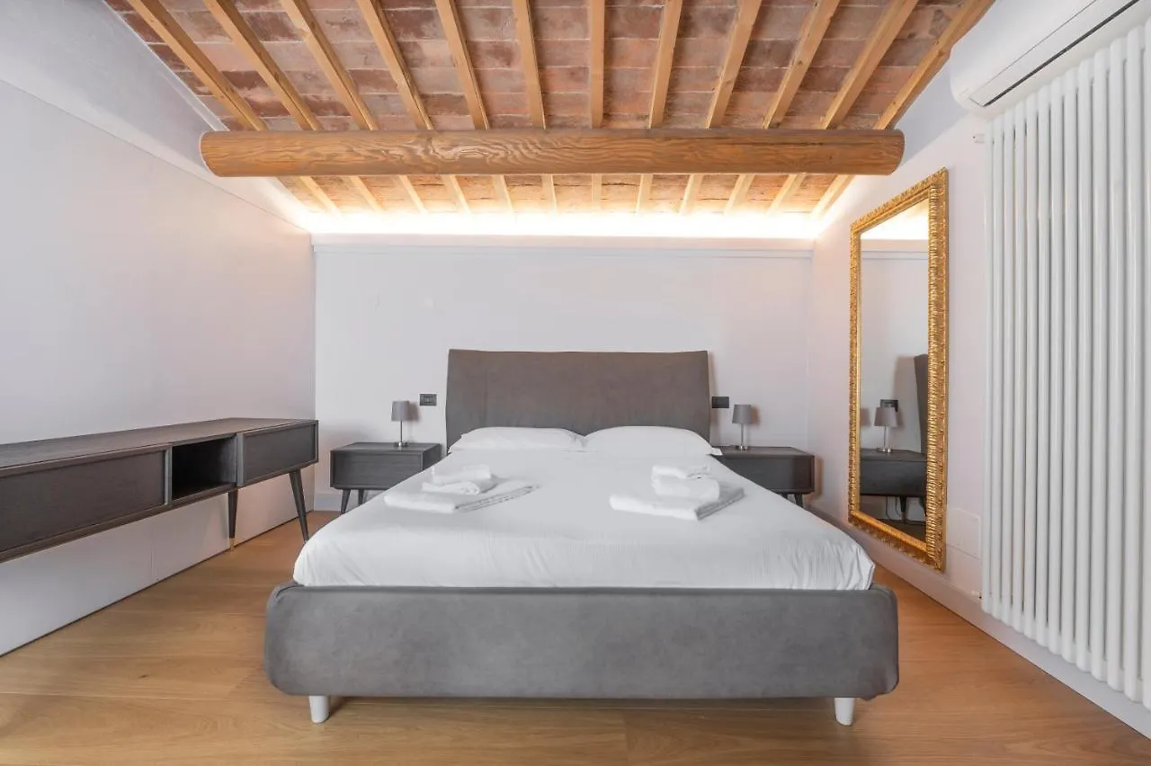 Verona Cathedral Apartments